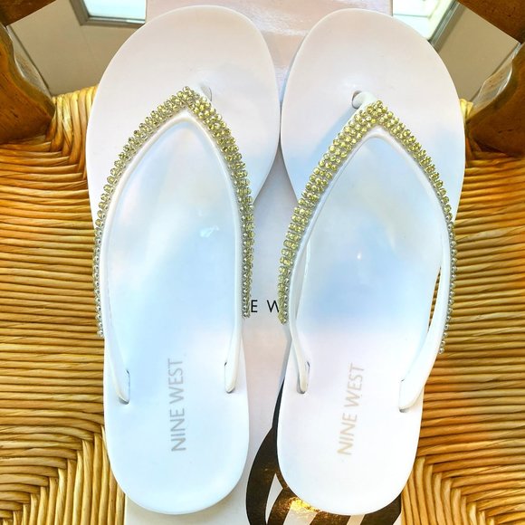 🆕 Nine West Ivy Jane Jeweled Sandals Flip Flops Thongs Slides Flats - Size 7M - Picture 3 of 7